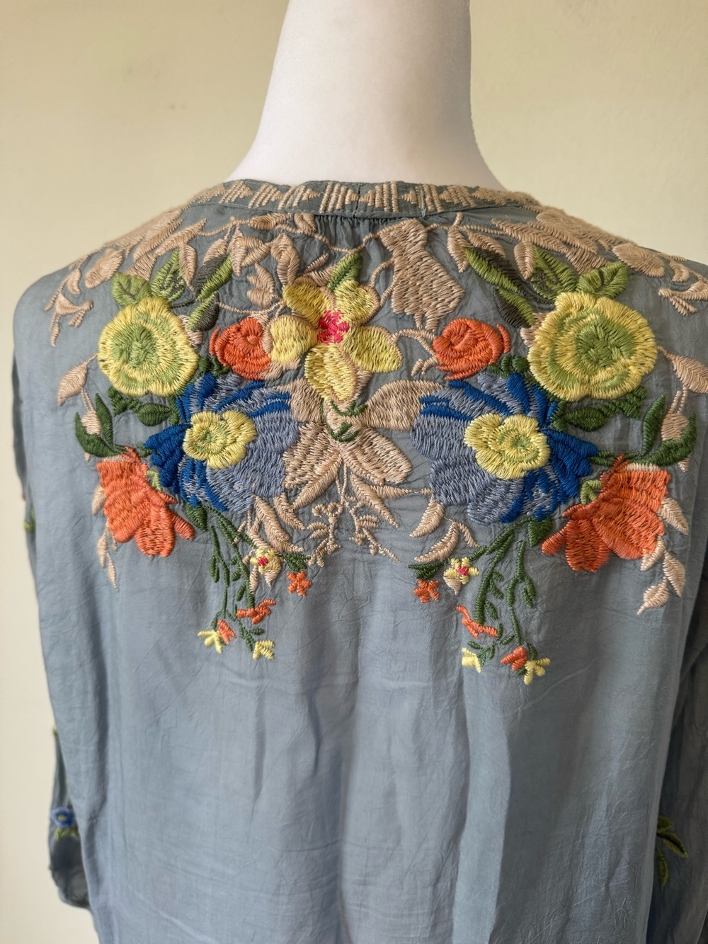 Johnny Was Taifa Blouse Blue Embroidered Bird Floral Peasant Boho Large Coastal - Picture 8 of 14